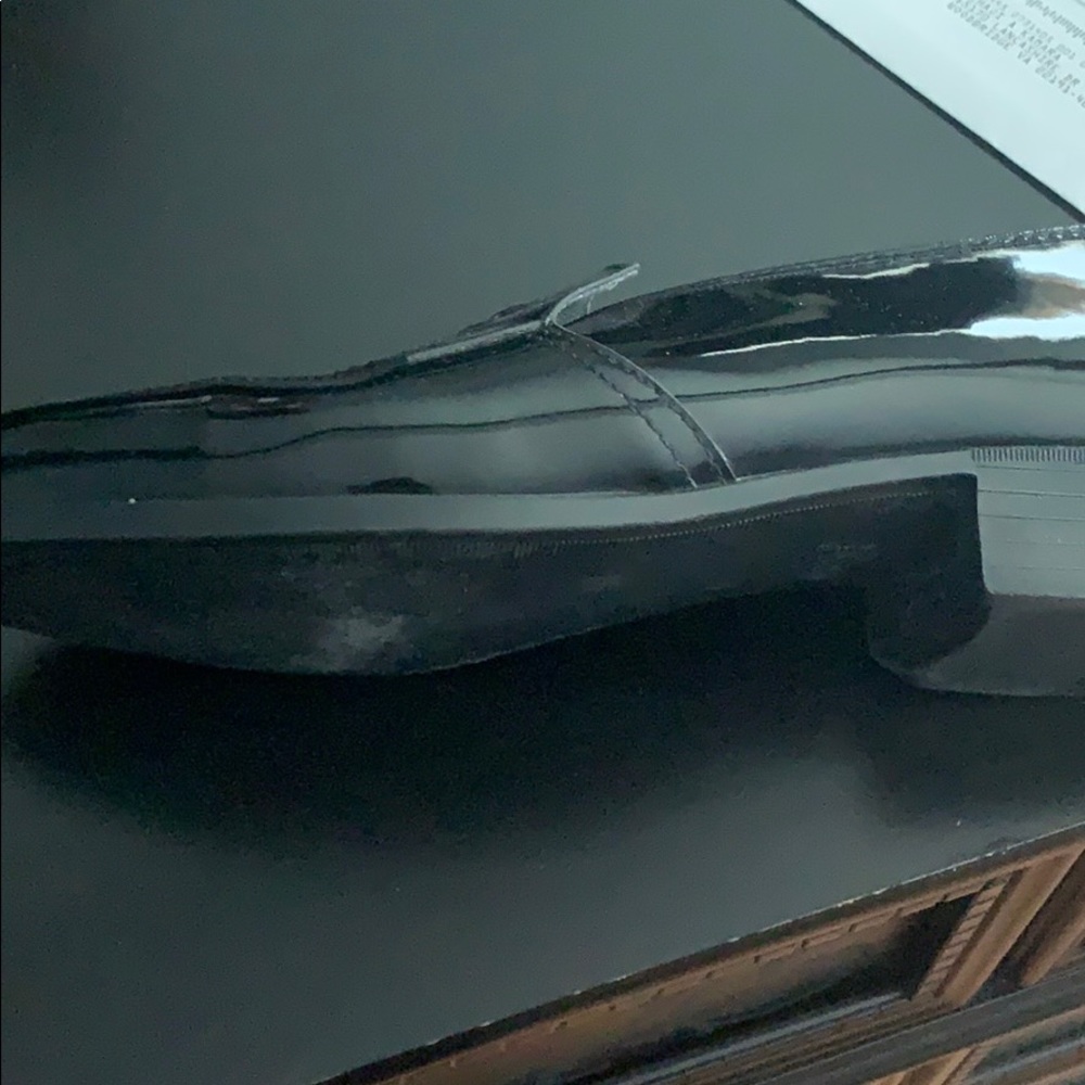 It is customer maid shoe. I only wear it once.